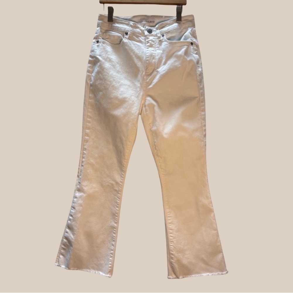 LOFT Women's White Curvy High Waist Kick Crop Jeans Frayed Hem Size 26/2